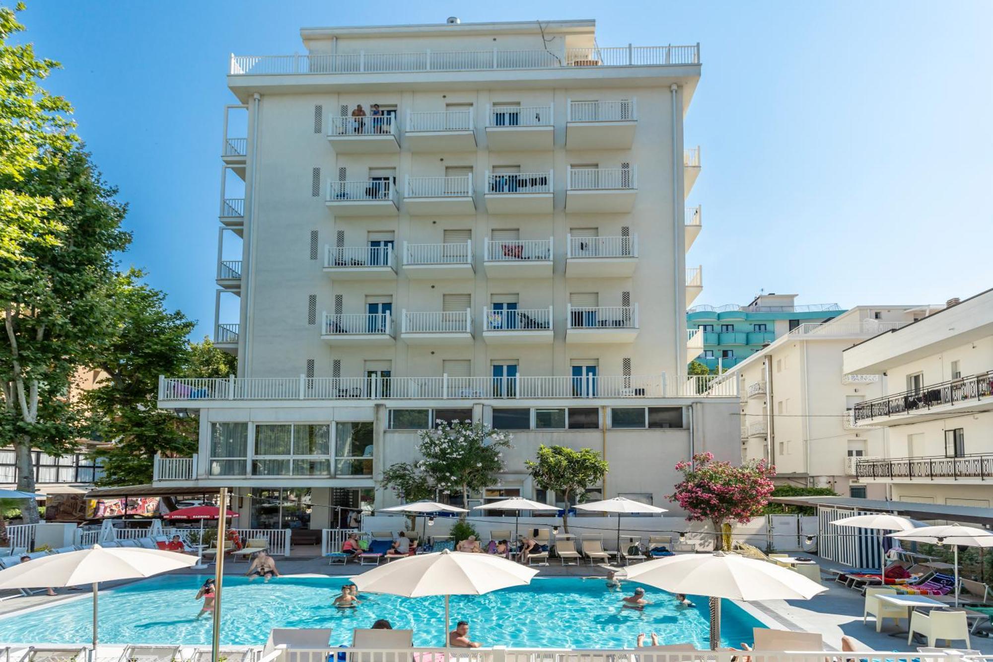 Hotel Aiglon Римини Экстерьер фото